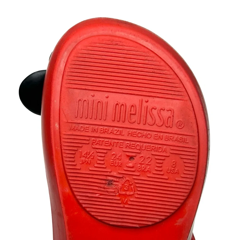 Mini Melissa wear minnie melissa